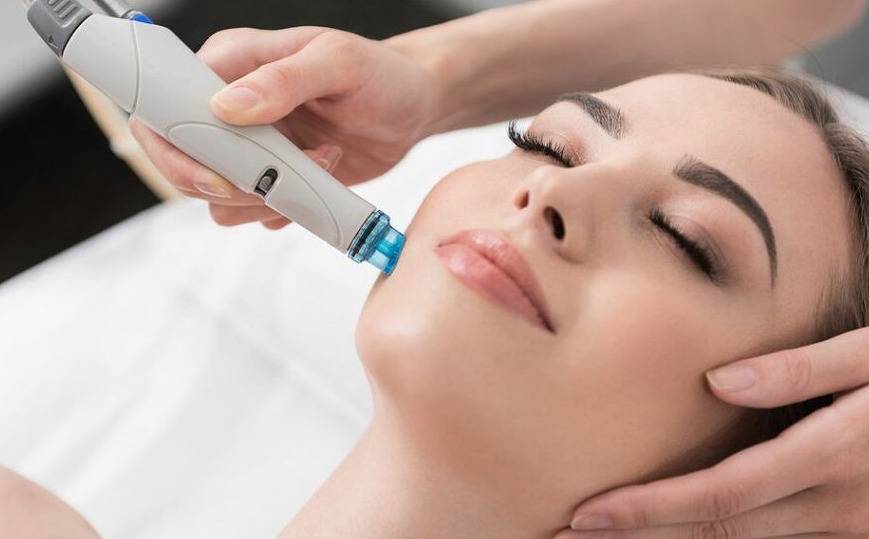 مرکز تخصصی لیزر و زیبایی آمیتیس